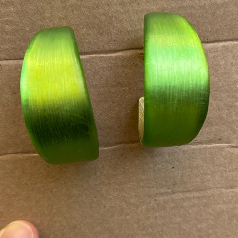 COPY - ALEXIS BITTAR • Luminous grass green Lucite Hoop Earrings